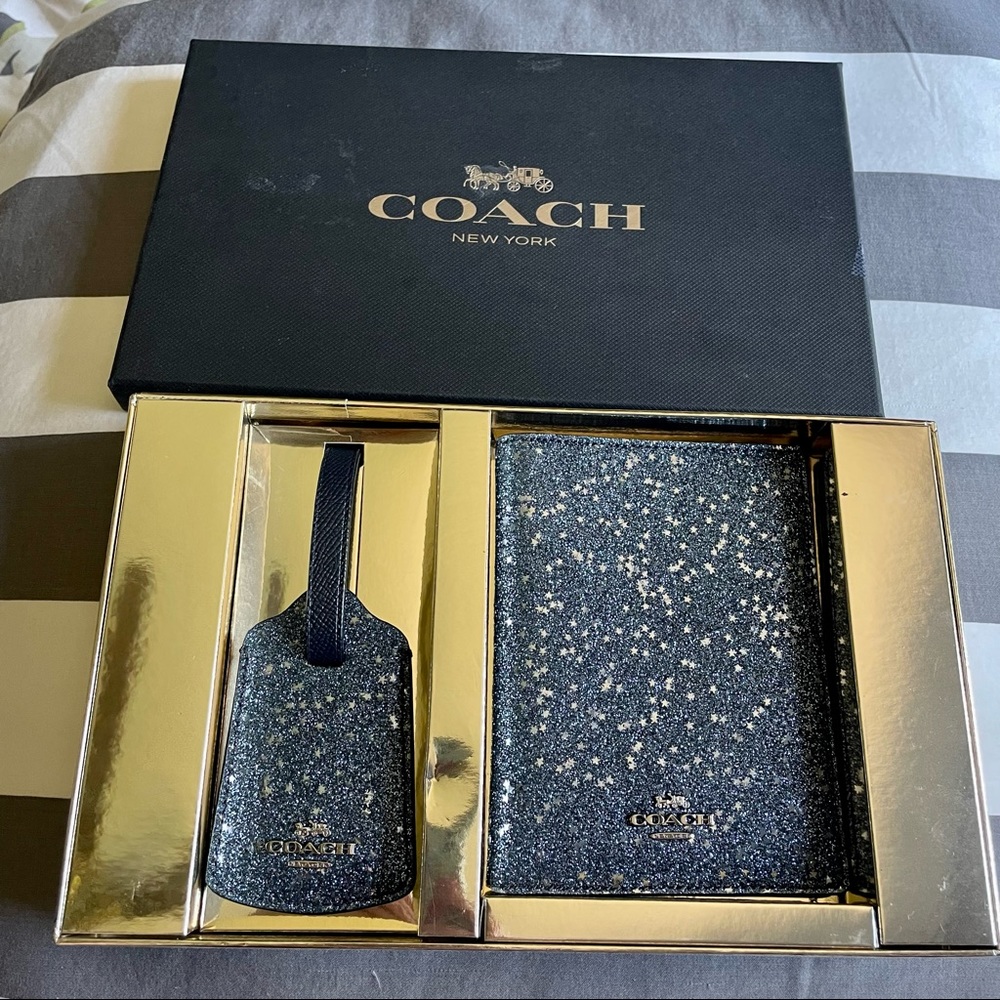 NWT Coach Passport Holder and Luggage Tag Set